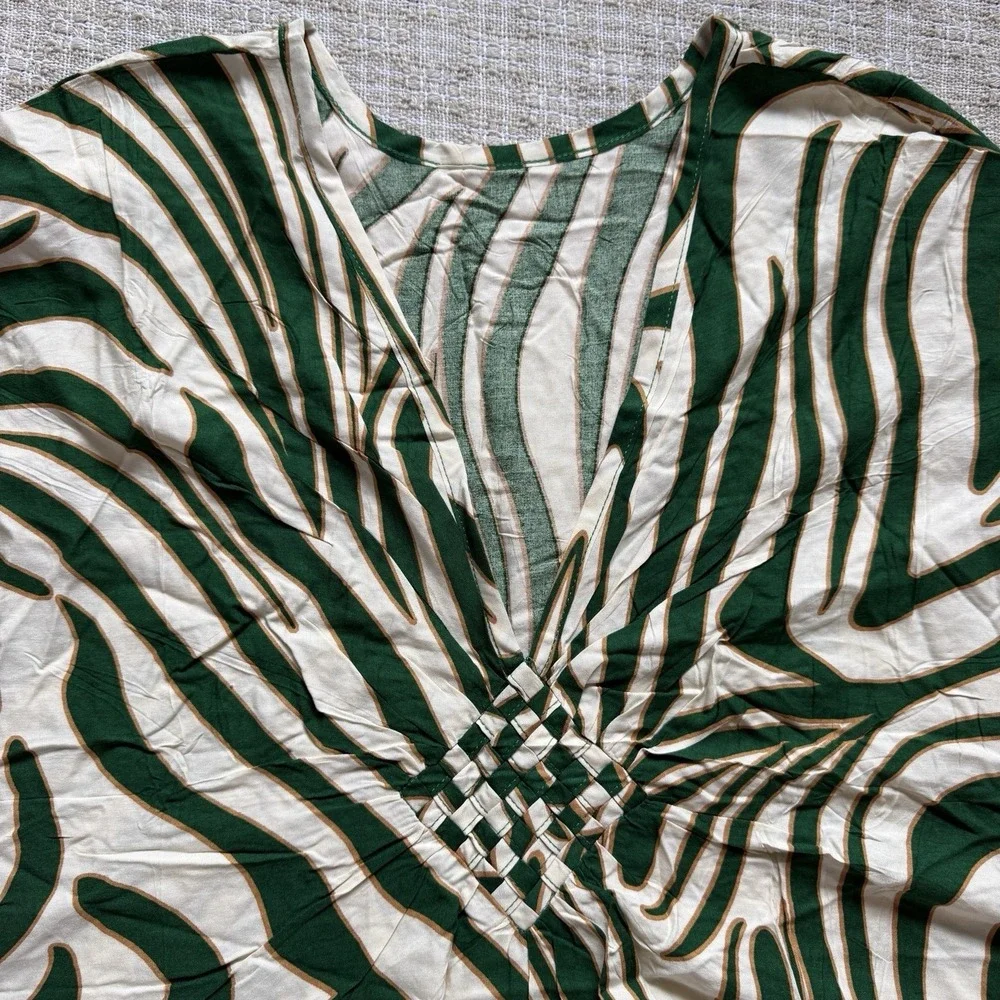 Green Zebra Print Kaftan Dress One Size 100% Viscose Boho Resort Cover Up - Picture 4 of 7